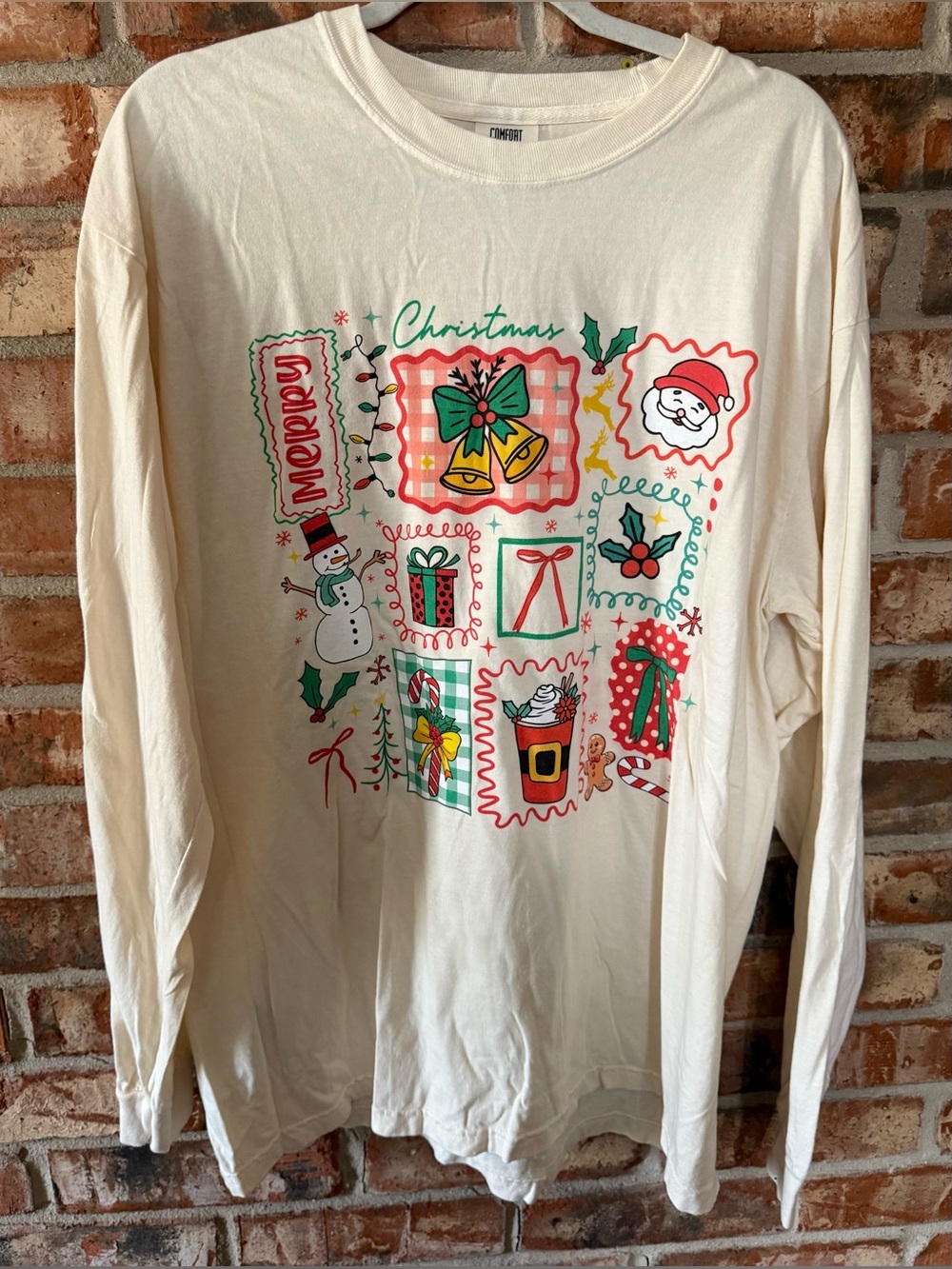 Comfort Colors Cream Holiday Graphic Long-Sleeve Tee